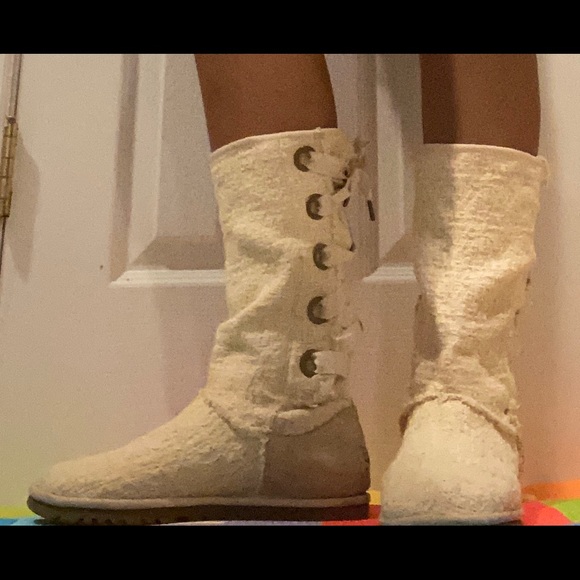 Ugg spring boots - Picture 4 of 5